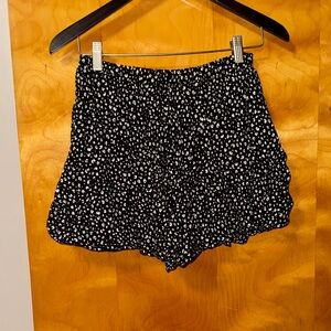 Elegant Black and White Patterned High Waist Women's Shorts